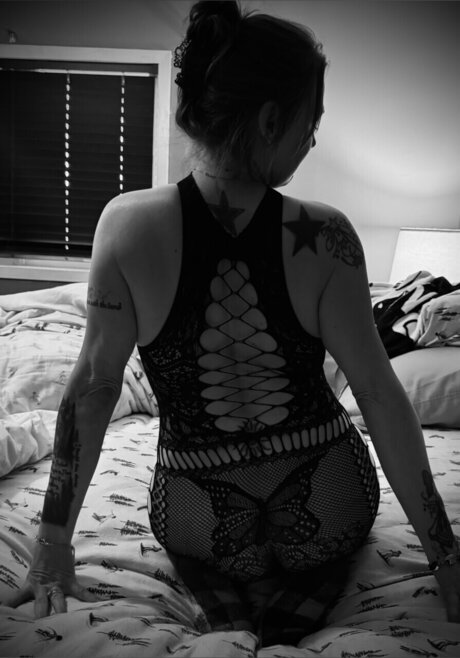 Nacktes geleaktes OnlyFans-Foto von Gen Fox