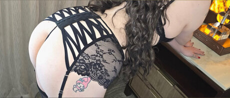 Nacktes geleaktes OnlyFans-Foto von Isabella Trixxx
