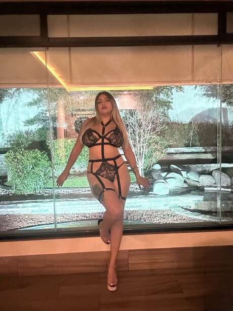 Nacktes geleaktes OnlyFans-Foto von K4tti3