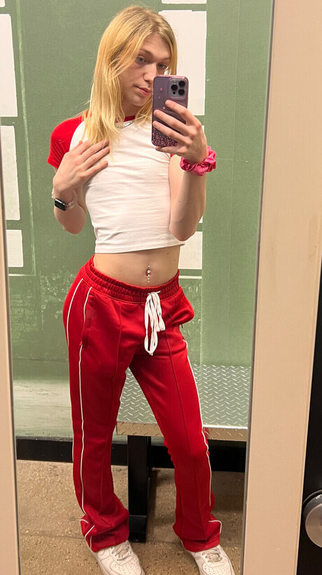 Nacktes geleaktes OnlyFans-Foto von Barbie Starlightz