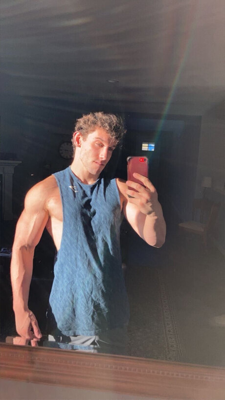 Nacktes geleaktes OnlyFans-Foto von J