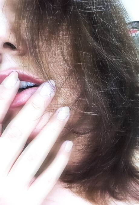 Nacktes geleaktes OnlyFans-Foto von Submissive Seductress