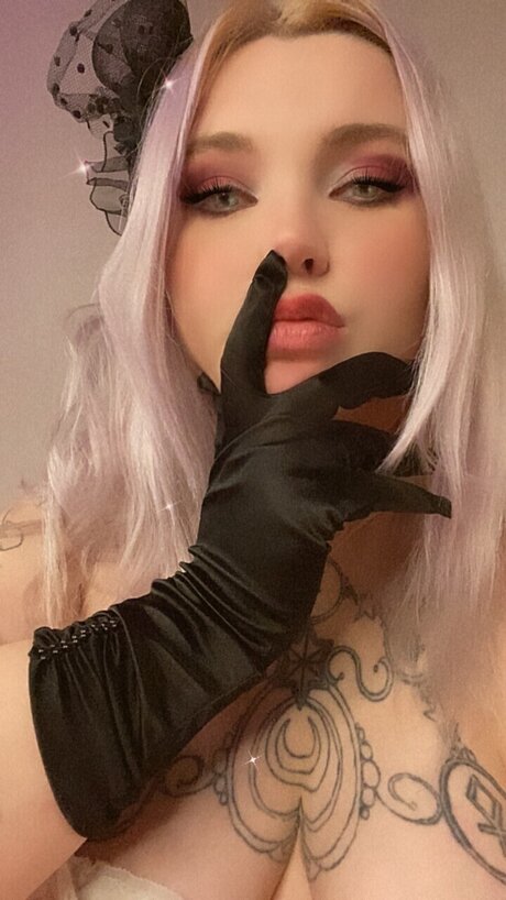 Nacktes geleaktes OnlyFans-Foto von Your Goddess Freya 