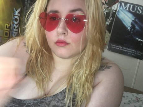 Nacktes geleaktes OnlyFans-Foto von Ashtun