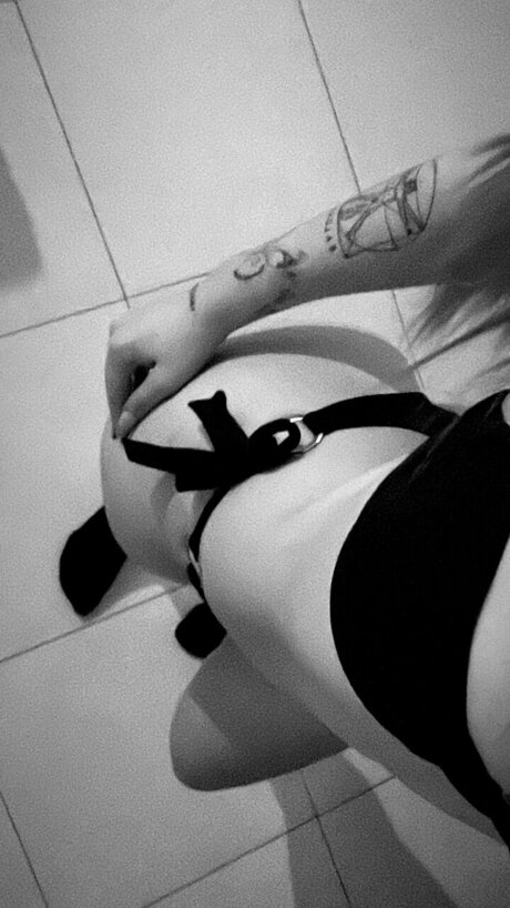 Nacktes geleaktes OnlyFans-Foto von Kitty 