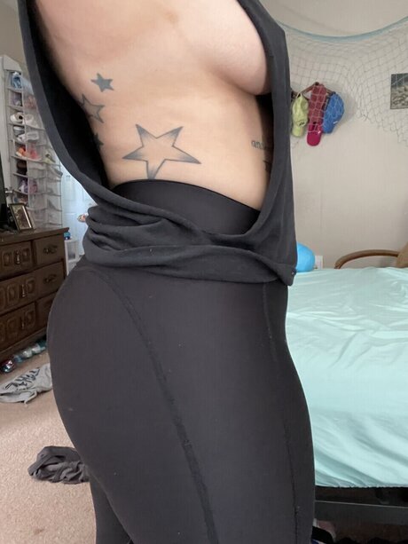 Nacktes geleaktes OnlyFans-Foto von Babygirl