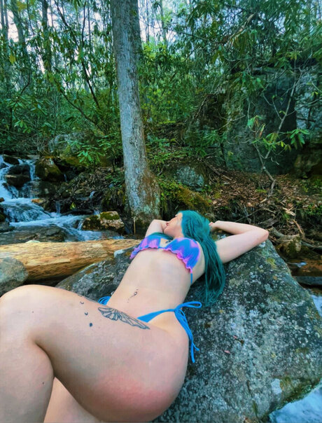 Nacktes geleaktes OnlyFans-Foto von Cupid Bow 