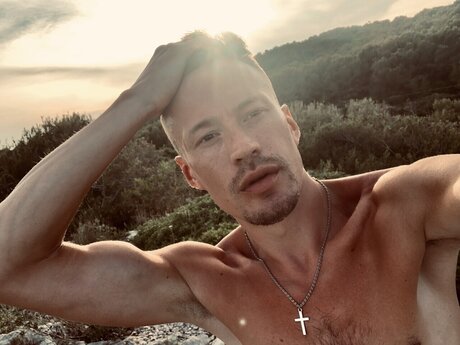 Nacktes geleaktes OnlyFans-Foto von Vitalikrubio