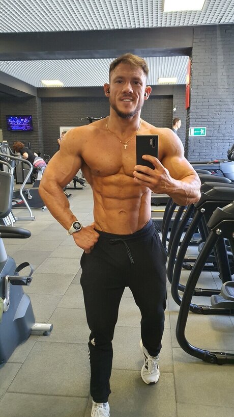 Nacktes geleaktes OnlyFans-Foto von Mens Physique