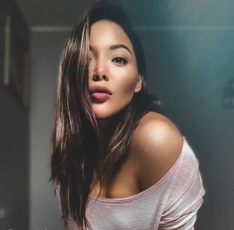 Nacktes geleaktes OnlyFans-Foto von Alessiach