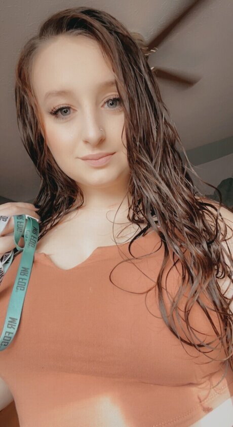 Nacktes geleaktes OnlyFans-Foto von Nikki Eliza