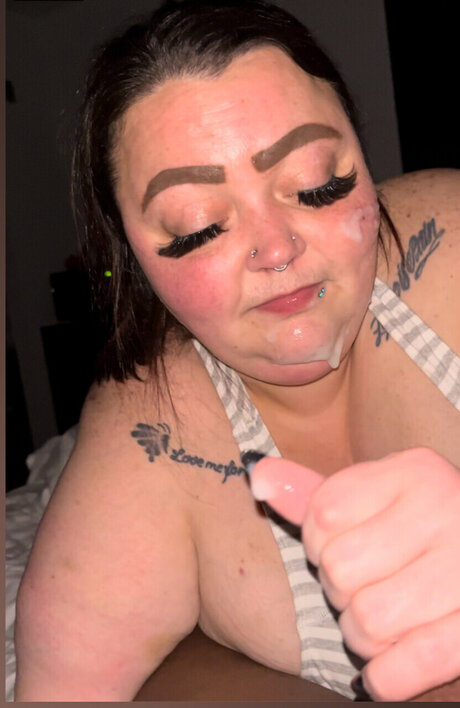 Nacktes geleaktes OnlyFans-Foto von Tt Babyy