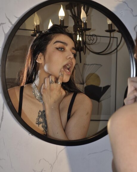 Nacktes geleaktes OnlyFans-Foto von Kiskiller
