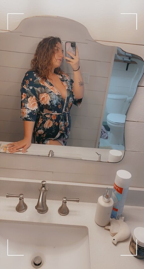 Nacktes geleaktes OnlyFans-Foto von Leighanne