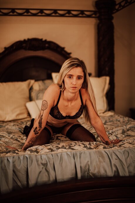 Nacktes geleaktes OnlyFans-Foto von Oneofakind