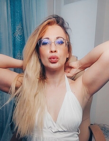Nacktes geleaktes OnlyFans-Foto von Mayadahliafree