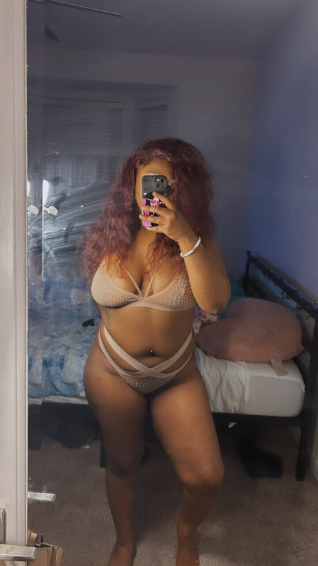 Nacktes geleaktes OnlyFans-Foto von Trina