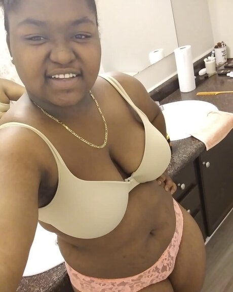 Nacktes geleaktes OnlyFans-Foto von Reign