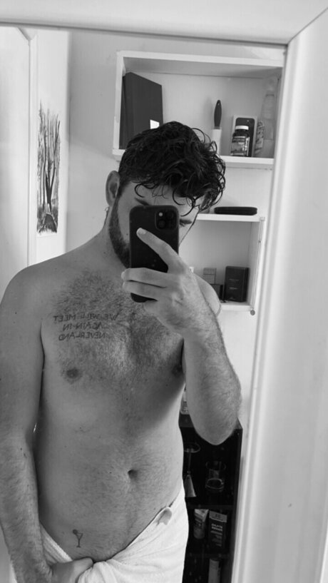 Nacktes geleaktes OnlyFans-Foto von Notmrdarcy