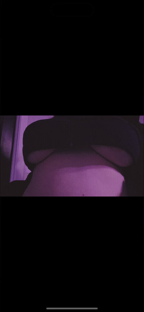 Nacktes geleaktes OnlyFans-Foto von Kiki 