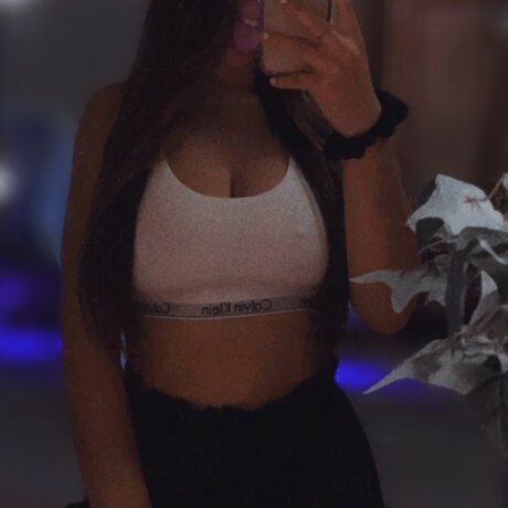 Nacktes geleaktes OnlyFans-Foto von Blu