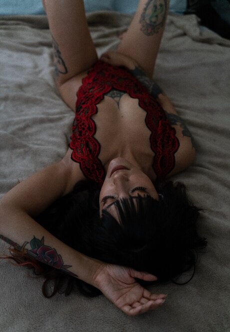 Nacktes geleaktes OnlyFans-Foto von Kosmic Bella