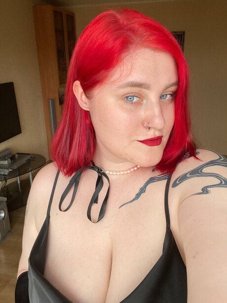 Nacktes geleaktes OnlyFans-Foto von Kira Koval