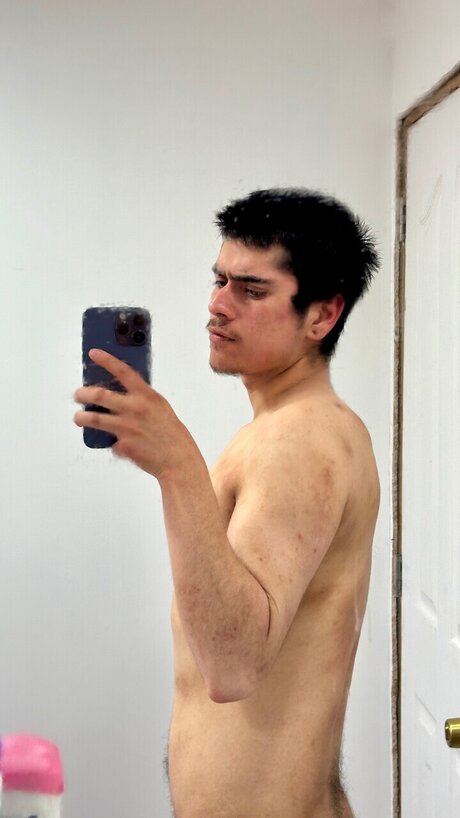 Nacktes geleaktes OnlyFans-Foto von Vazzqq