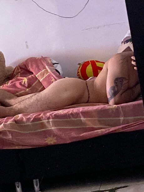Nacktes geleaktes OnlyFans-Foto von Hell Boy