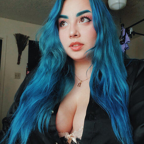 Nacktes geleaktes OnlyFans-Foto von Bun 