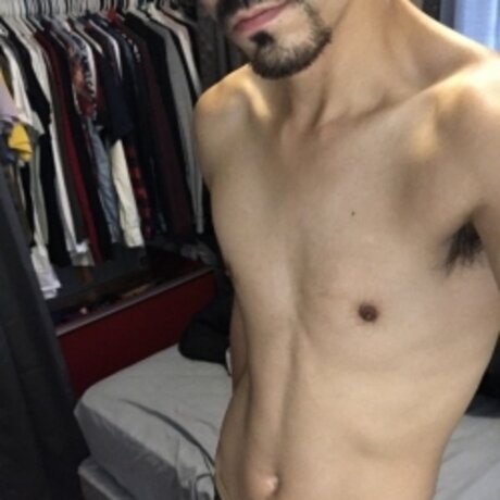 Nacktes geleaktes OnlyFans-Foto von Latin8in