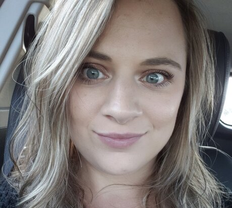 Nacktes geleaktes OnlyFans-Foto von Stephanie