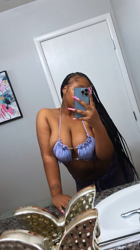 Nacktes geleaktes OnlyFans-Foto von 