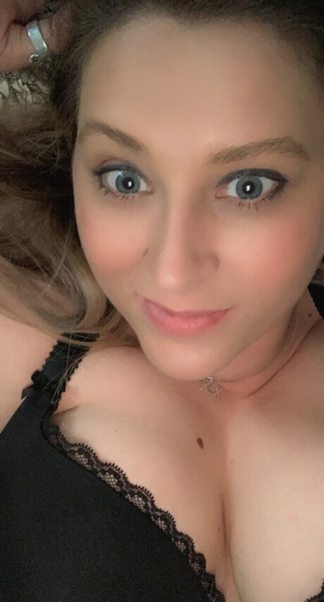 Nacktes geleaktes OnlyFans-Foto von A Smitty