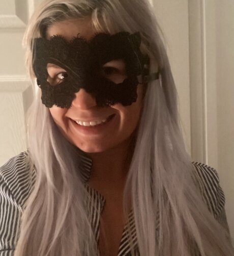 Nacktes geleaktes OnlyFans-Foto von The Masked Duchess