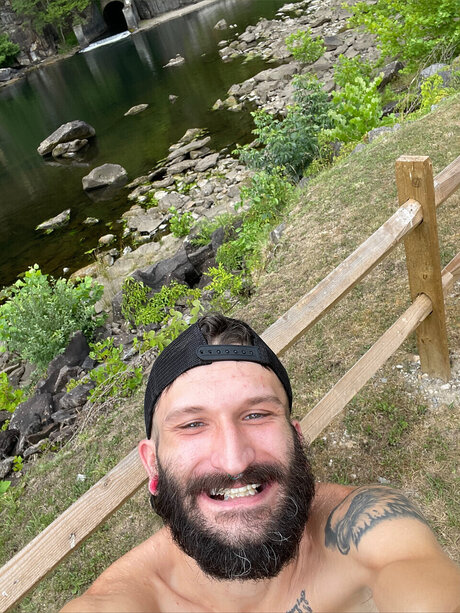 Nacktes geleaktes OnlyFans-Foto von Bigdickdaddyfromcincinnati