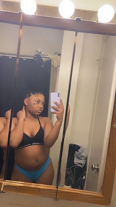 Nacktes geleaktes OnlyFans-Foto von Shay