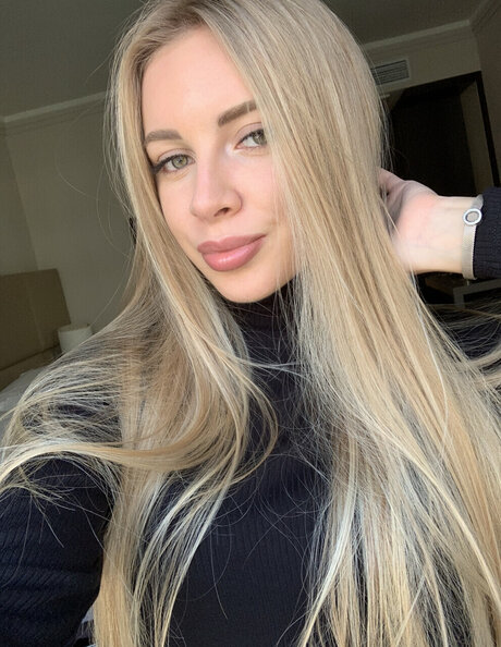 Nacktes geleaktes OnlyFans-Foto von Angela