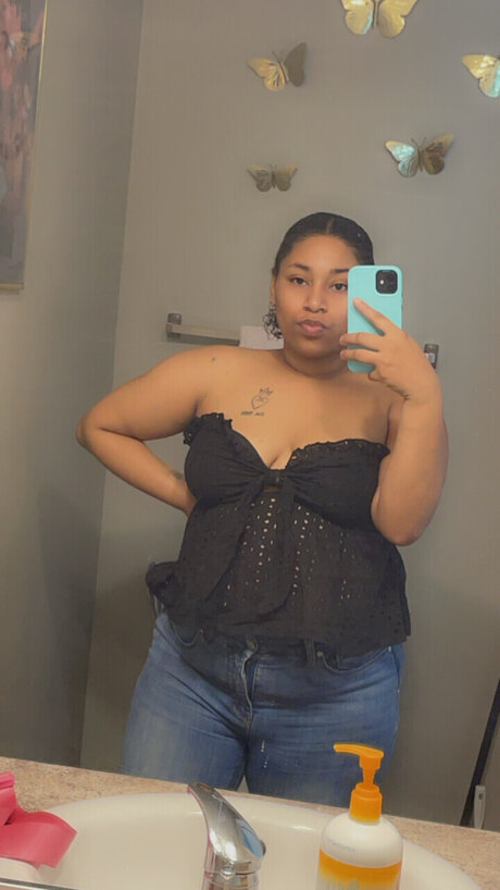Nacktes geleaktes OnlyFans-Foto von Carolina Von