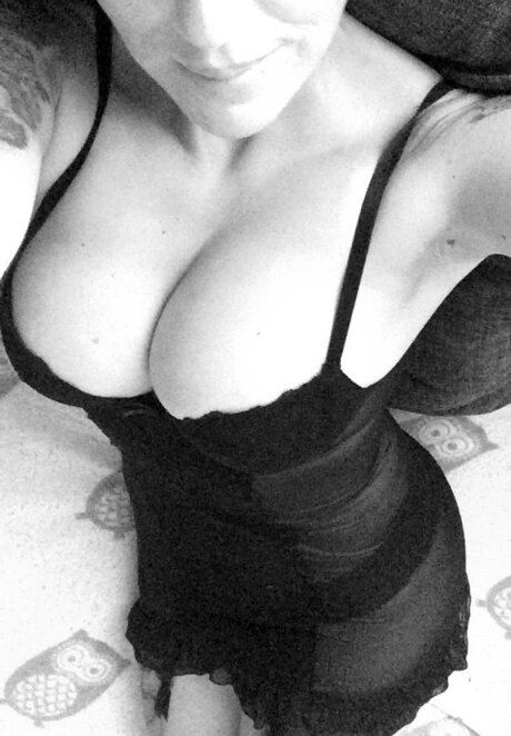 Nacktes geleaktes OnlyFans-Foto von Willow
