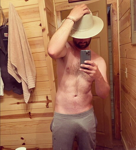 Nacktes geleaktes OnlyFans-Foto von Colin