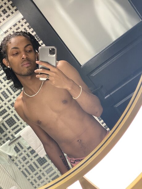 Nacktes geleaktes OnlyFans-Foto von 