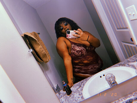 Nacktes geleaktes OnlyFans-Foto von Raven