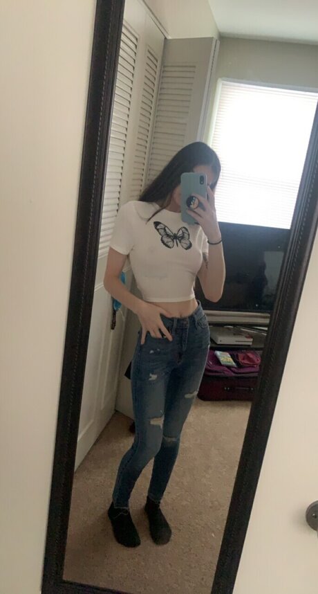 Nacktes geleaktes OnlyFans-Foto von Fever Dream