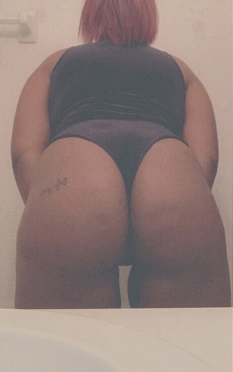 Nacktes geleaktes OnlyFans-Foto von Smoknfucc