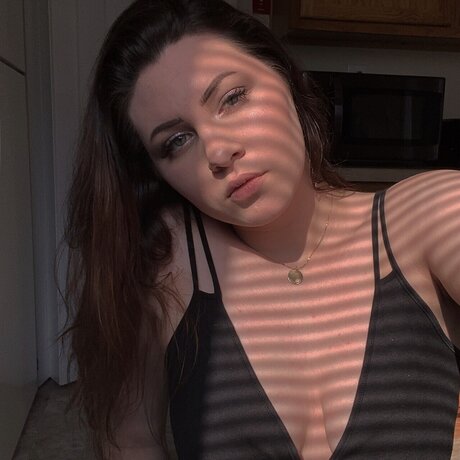 Nacktes geleaktes OnlyFans-Foto von Olivia