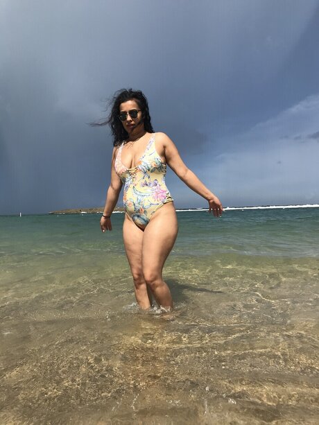 Nacktes geleaktes OnlyFans-Foto von Honey 