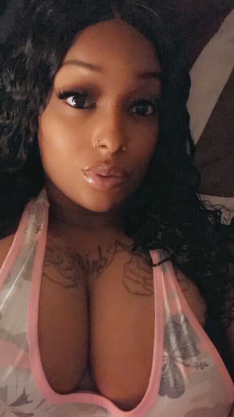 Nacktes geleaktes OnlyFans-Foto von Khandi112