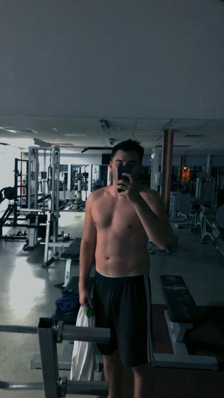 Nacktes geleaktes OnlyFans-Foto von Tudor Mihai