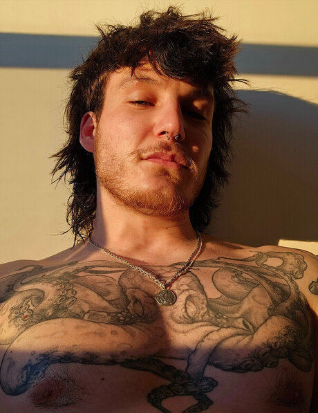 Nacktes geleaktes OnlyFans-Foto von Moistjimmy